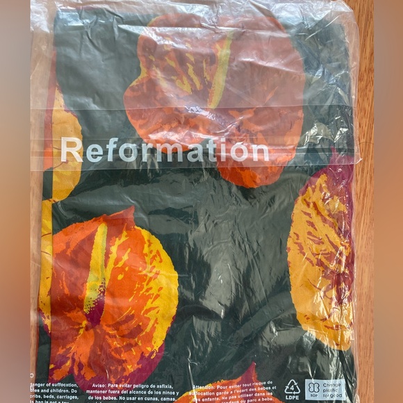 Brand new reformation Frankie Silk Dress - Picture 11 of 14